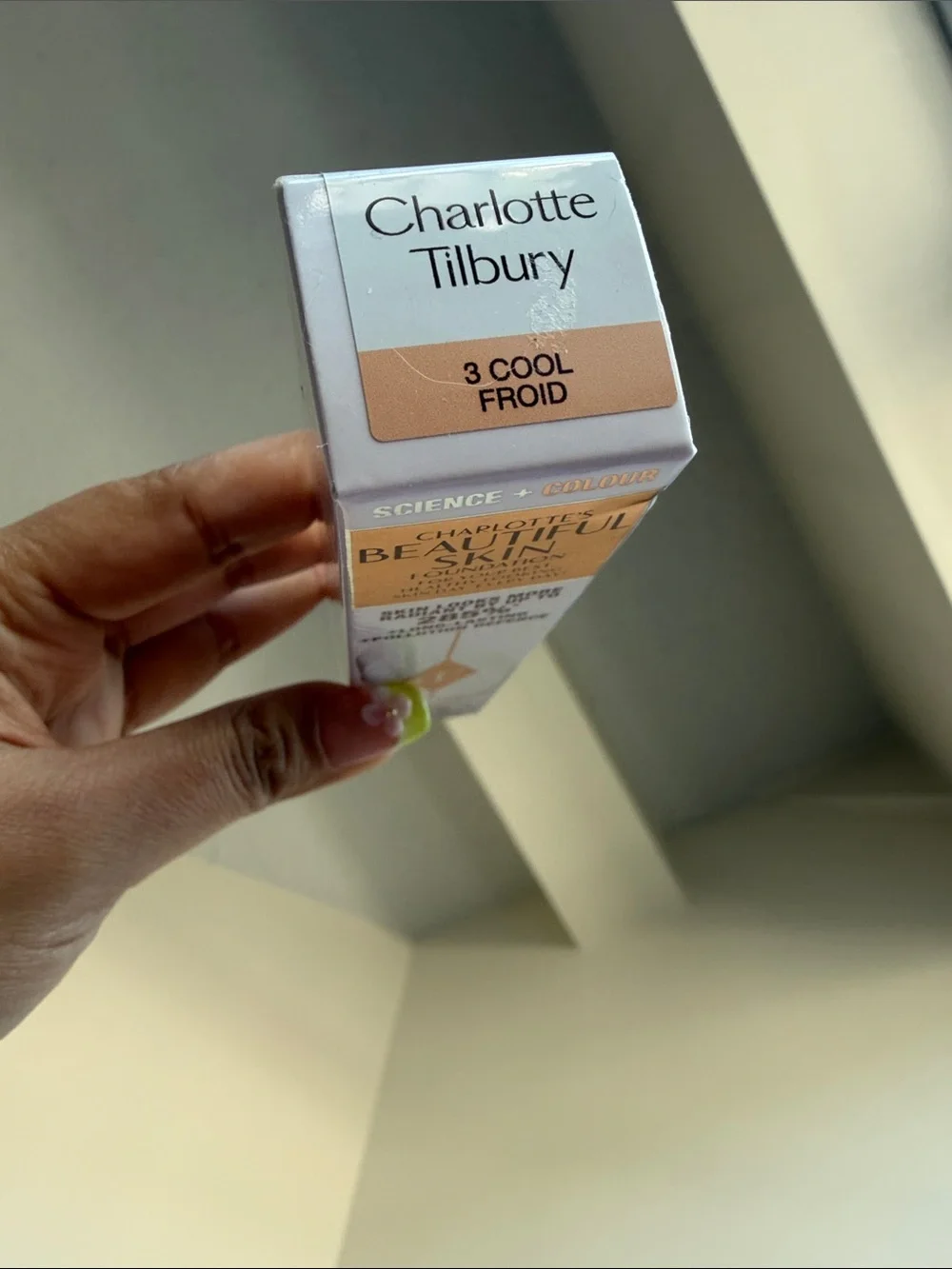 Charlotte Tilbury Beautiful Skin Foundation - 3 cool froid